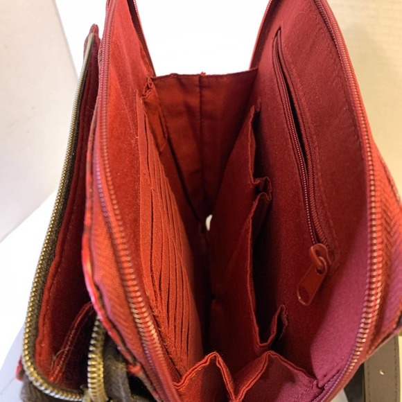 Relic crossbody bag - Picture 5 of 15